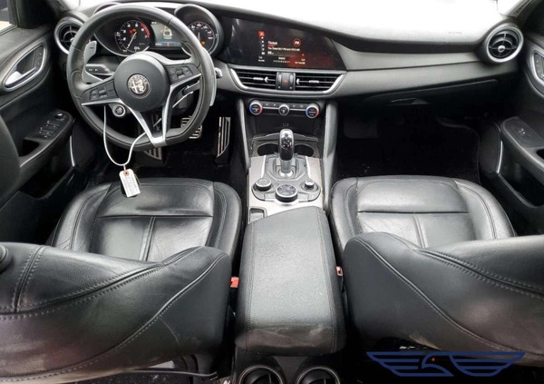 Alfa Romeo Giulia cena 52550 przebieg: 89258, rok produkcji 2017 z Łobżenica małe 37